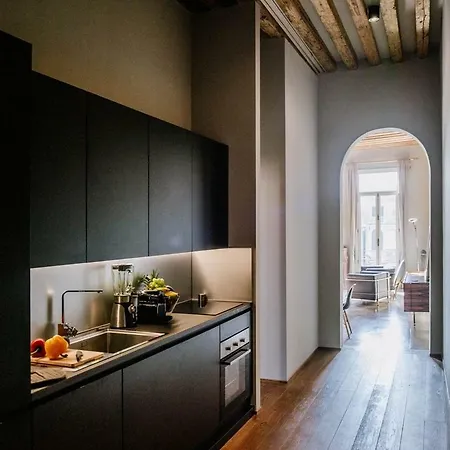 Cannaregio Canal Luxury